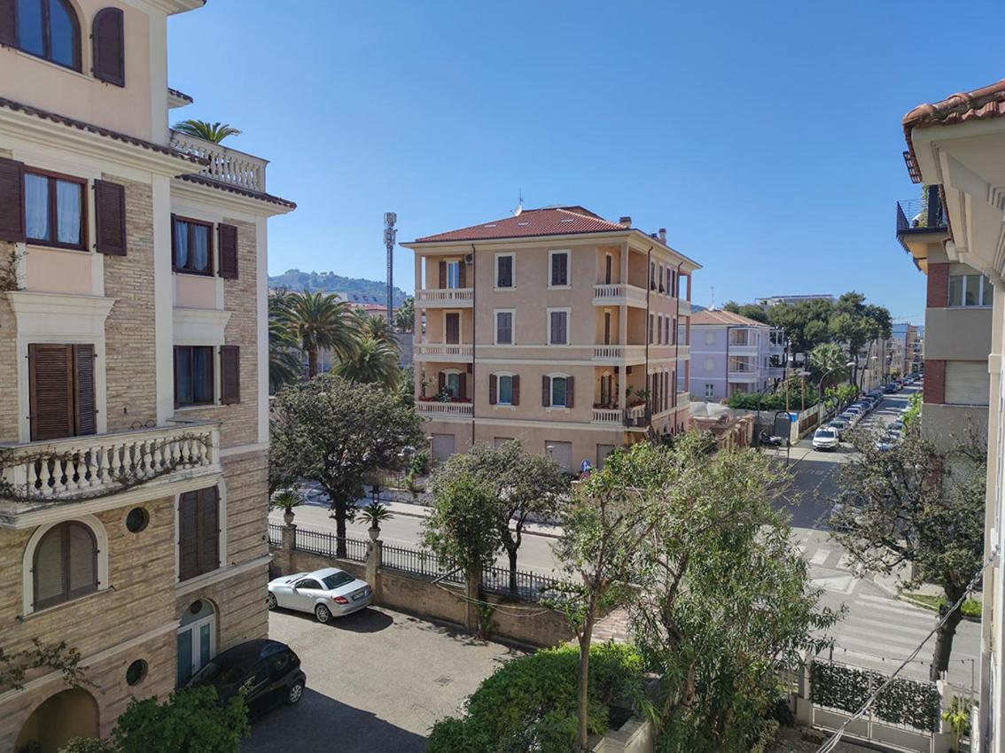 Centralissimo Quadrilocale Colombo San Benedetto del Tronto Eksteriør bilde